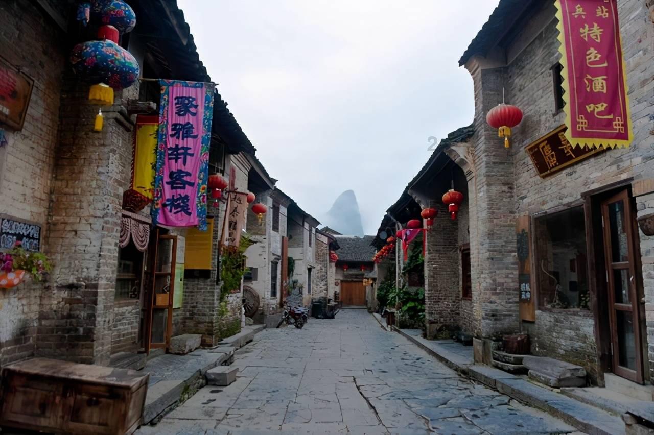 证明你姐是你姐！女子银行取5000遭盘问，报警才取到，该管管吗？